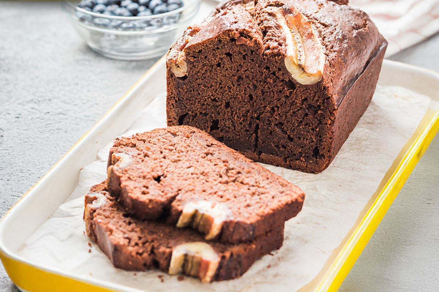 Bananenbrot mit NESQUIK® kakaohaltiges Getränkepulver