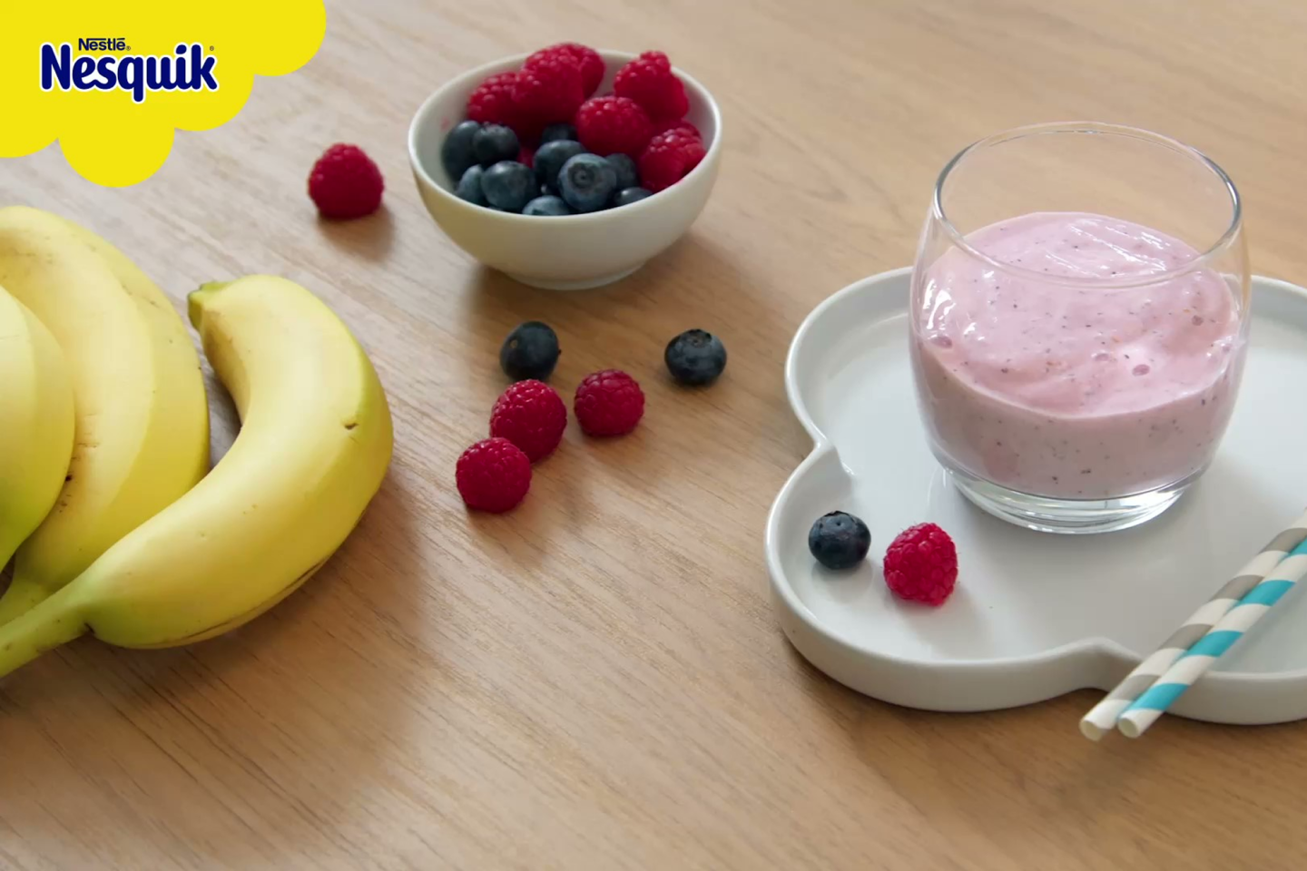 NESQUIK® Vanilla und Beeren Smoothie