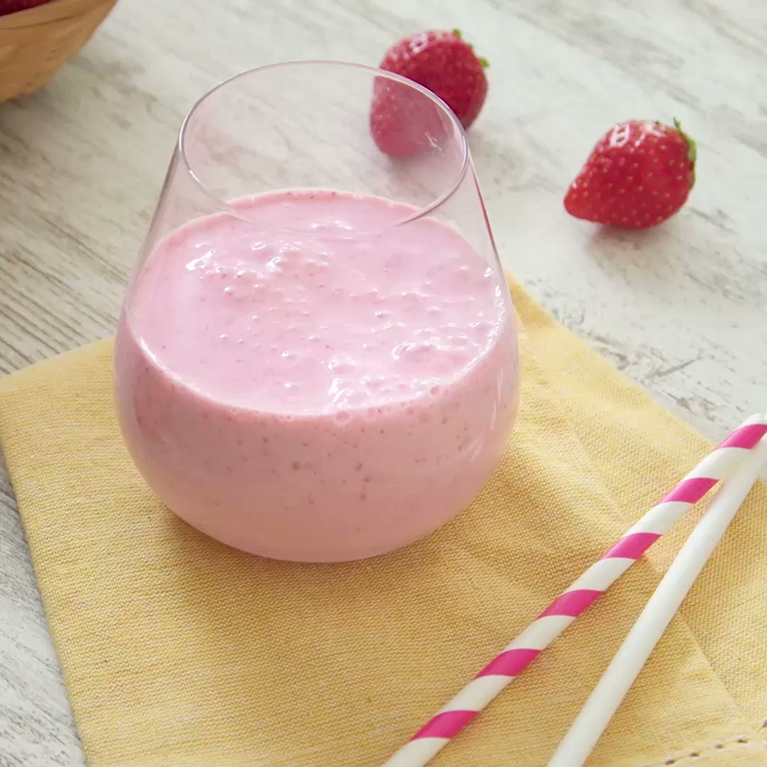 Milchshake mit NESQUIK® Erdbeer-Geschmack