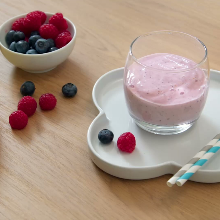 NESQUIK® Vanilla und Beeren Smoothie